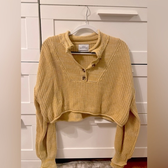 Urban Outfitters Finlay Ribbed Cropped Henley Top - Picture 2 of 5